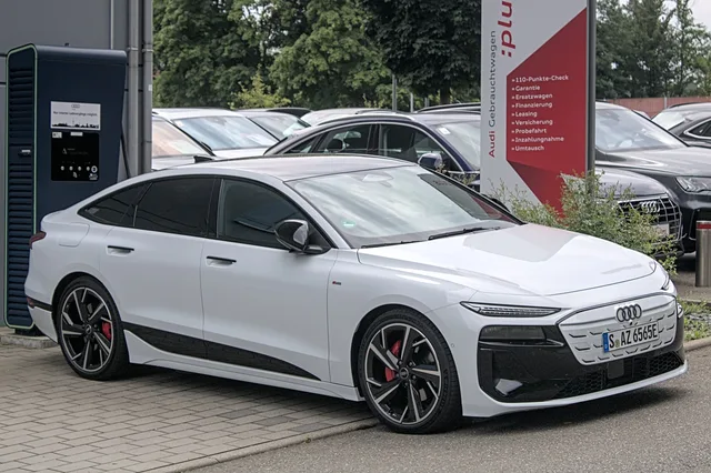 File:Audi A6 e-tron IMG 3090.jpg