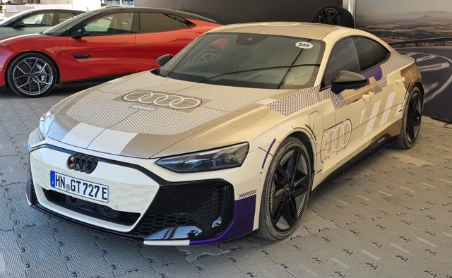 File:2024 Audi e-tron GT RS Performance 2.jpg