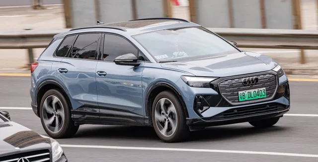 File:AUDI Q4 e-tron China (4).jpg