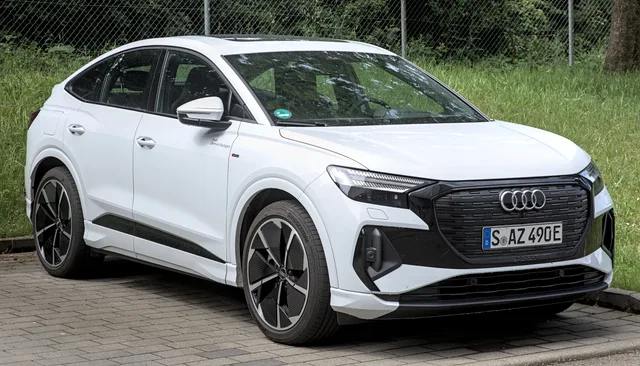 File:Audi Q4 Sportback e-tron 1X7A0300.jpg