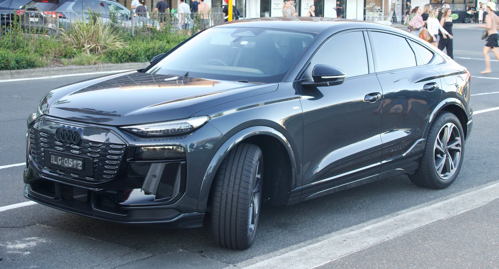 Q6 e-tron