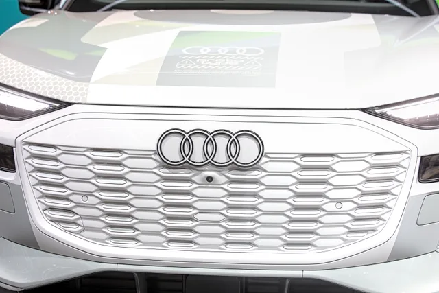 File:Audi Q6 e-tron IAA 2023 1X7A0056.jpg