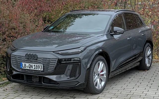 File:Audi Q6 e-tron DSC 2908.jpg