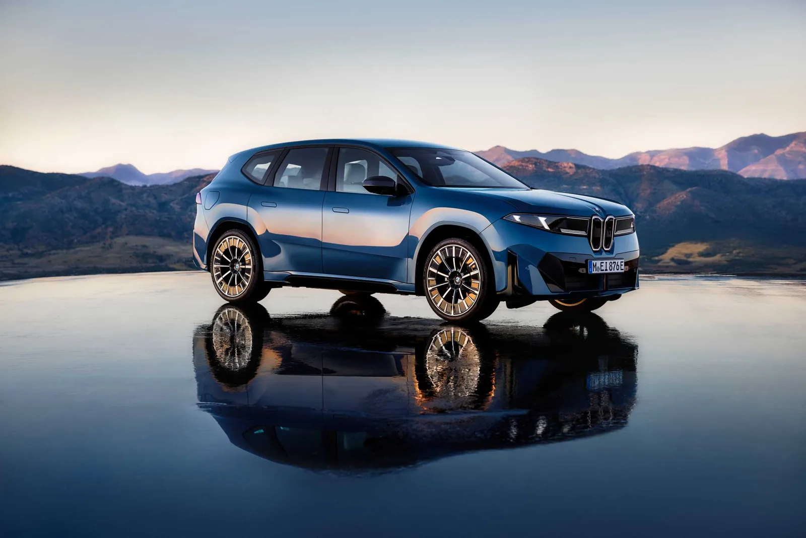 BMW — BMW iX3 50 xDrive Euro NCAP fem stjerner 2026