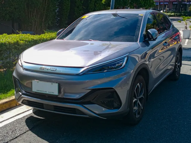 File:2024 BYD Atto 3 Dynamic EV in Boulder Gray, 06-30-2024.jpg