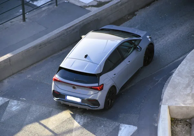 File:Cupra Born 58 (2022) (52918781450).jpg
