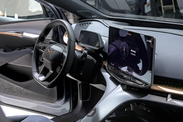 File:Cupra Tavascan IAA 2023 1X7A0205.jpg