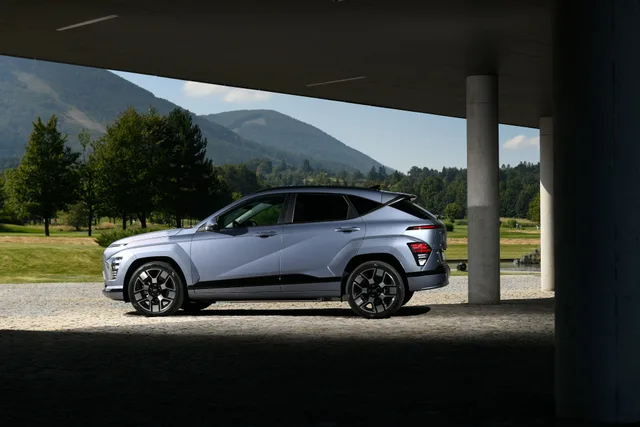hyundai-kona-electric-0923-26