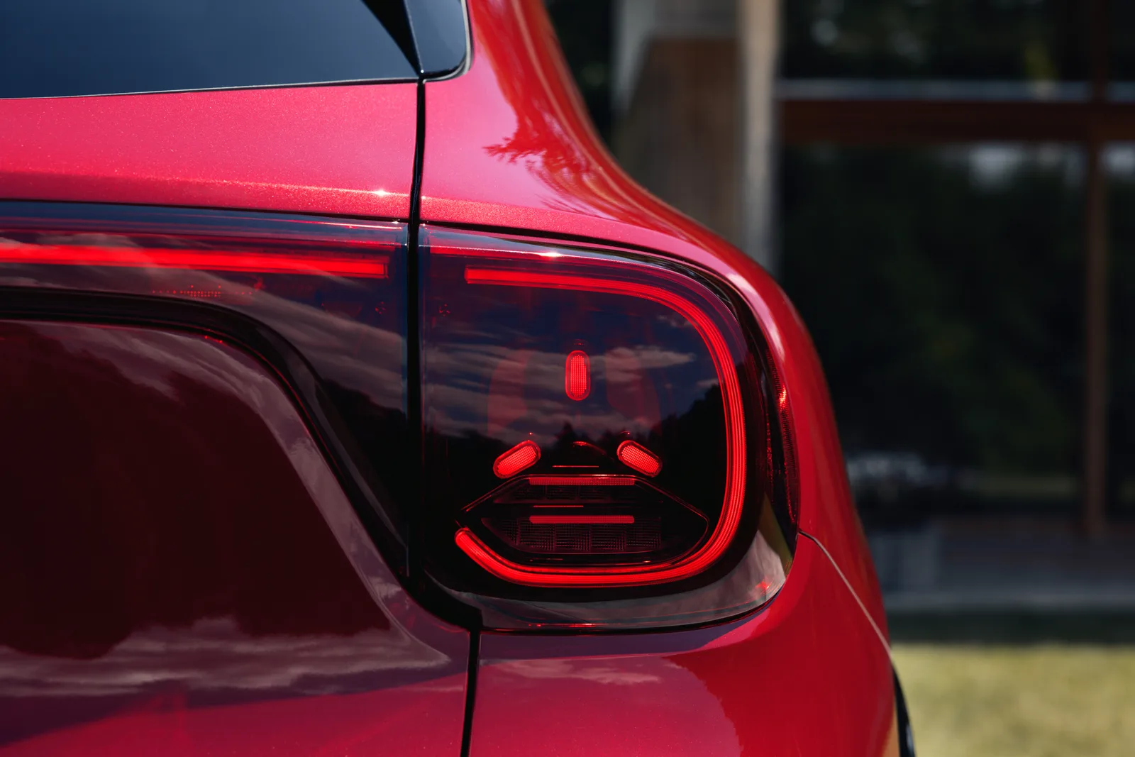 Detalje af baglygten på den nye Mercedes-Benz GLA electric. Foto: Mercedes-Benz AG.