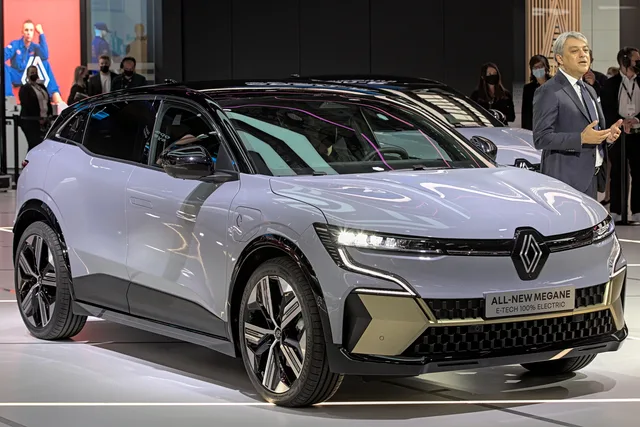 File:Renault Megane E-Tech IAA 2021 1X7A0081.jpg