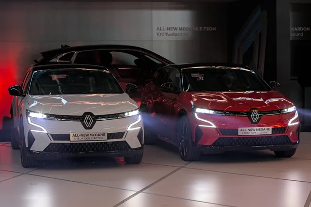 File:Renault Megane E-Tech IAA 2021 1X7A0071.jpg