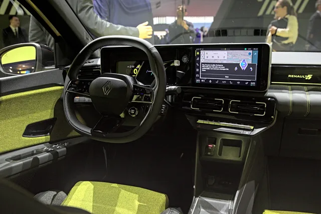 File:Renault 5 E-Tech GIMS 2024 1X7A2230 (Cleared).jpg