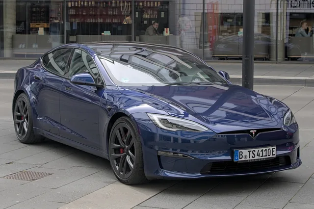 File:Tesla Model S Plaid Autofrühling Ulm IMG 9278.jpg