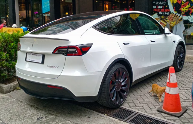 File:2024 Tesla Model Y Long Range, rear right, 07-28-2024.jpg