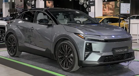 Toyota C-HR+