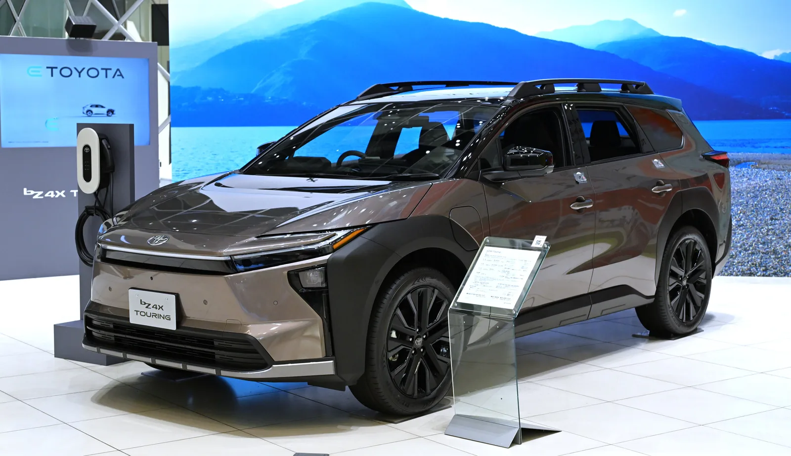 Toyota — File:Toyota bZ4X Touring Z 4WD.jpg